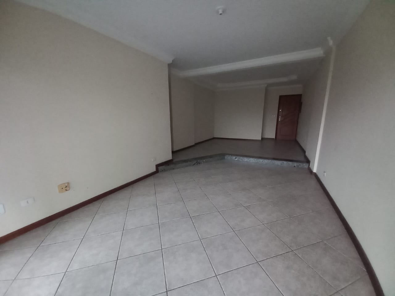 Apartamento para alugar com 3 quartos, 125m² - Foto 1