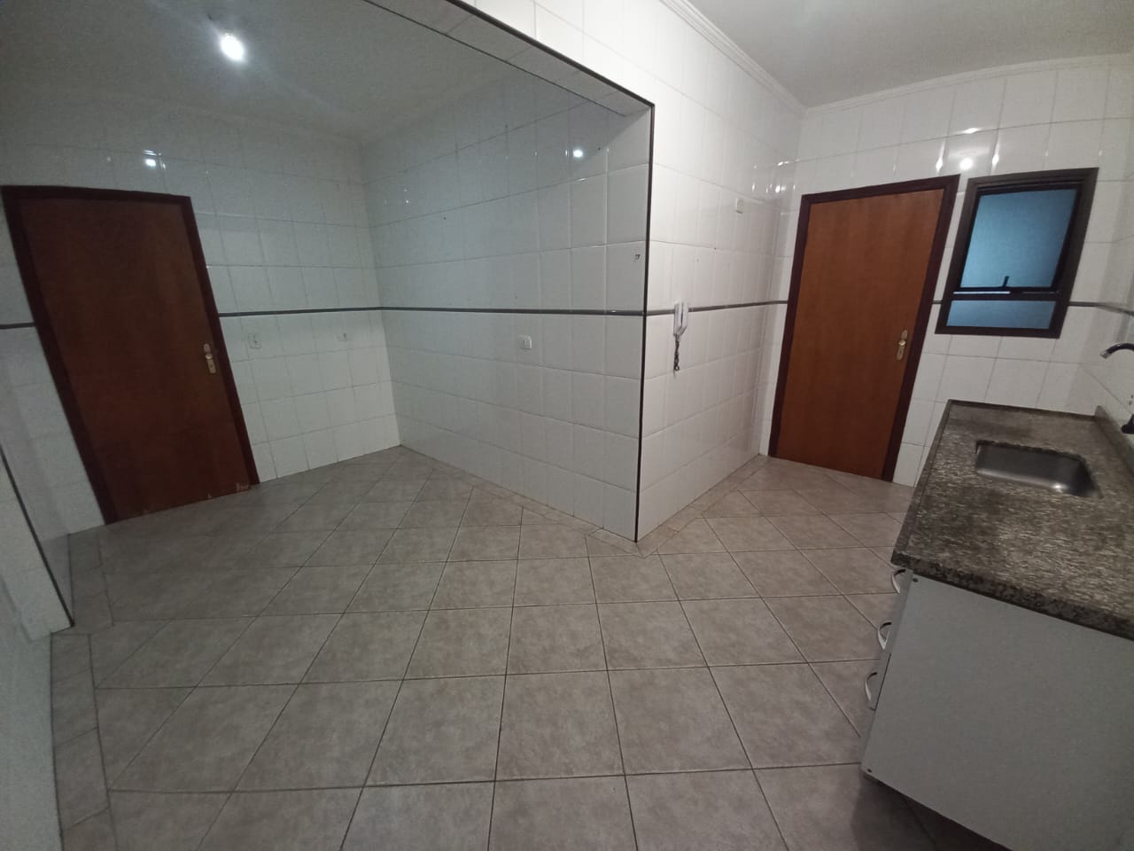 Apartamento para alugar com 3 quartos, 125m² - Foto 19