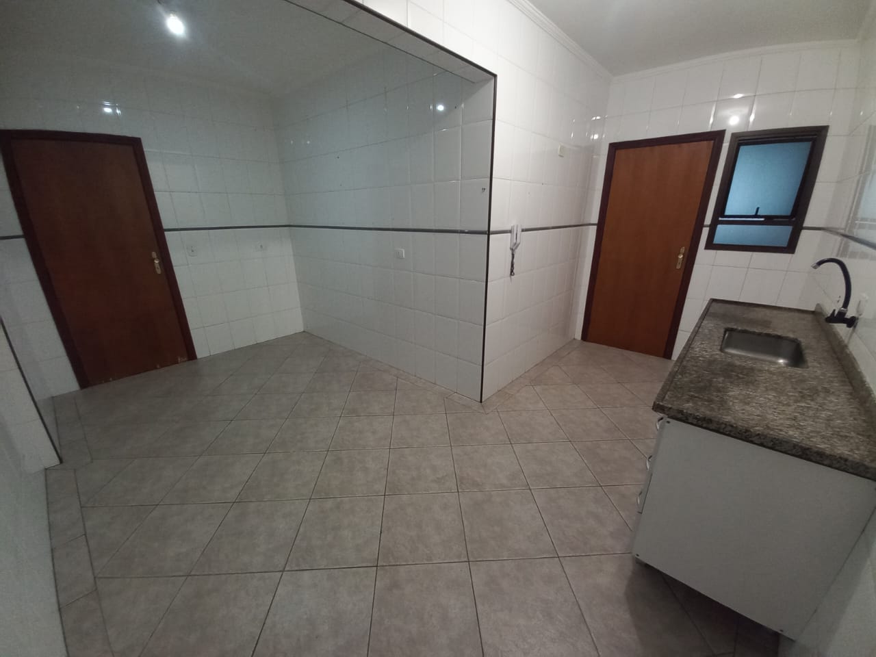 Apartamento para alugar com 3 quartos, 125m² - Foto 35