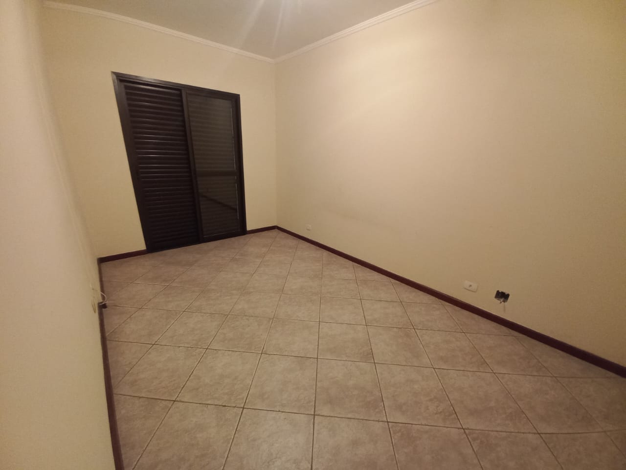 Apartamento para alugar com 3 quartos, 125m² - Foto 6