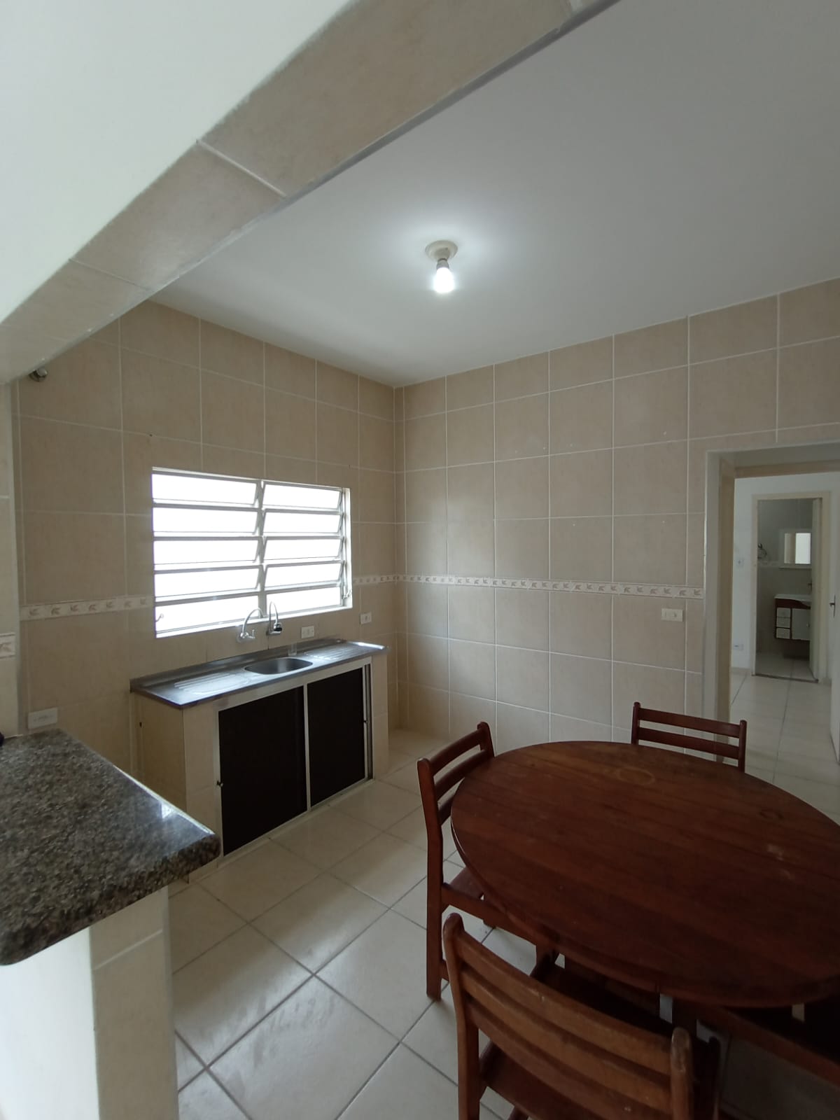 Casa para alugar com 2 quartos, 80m² - Foto 15