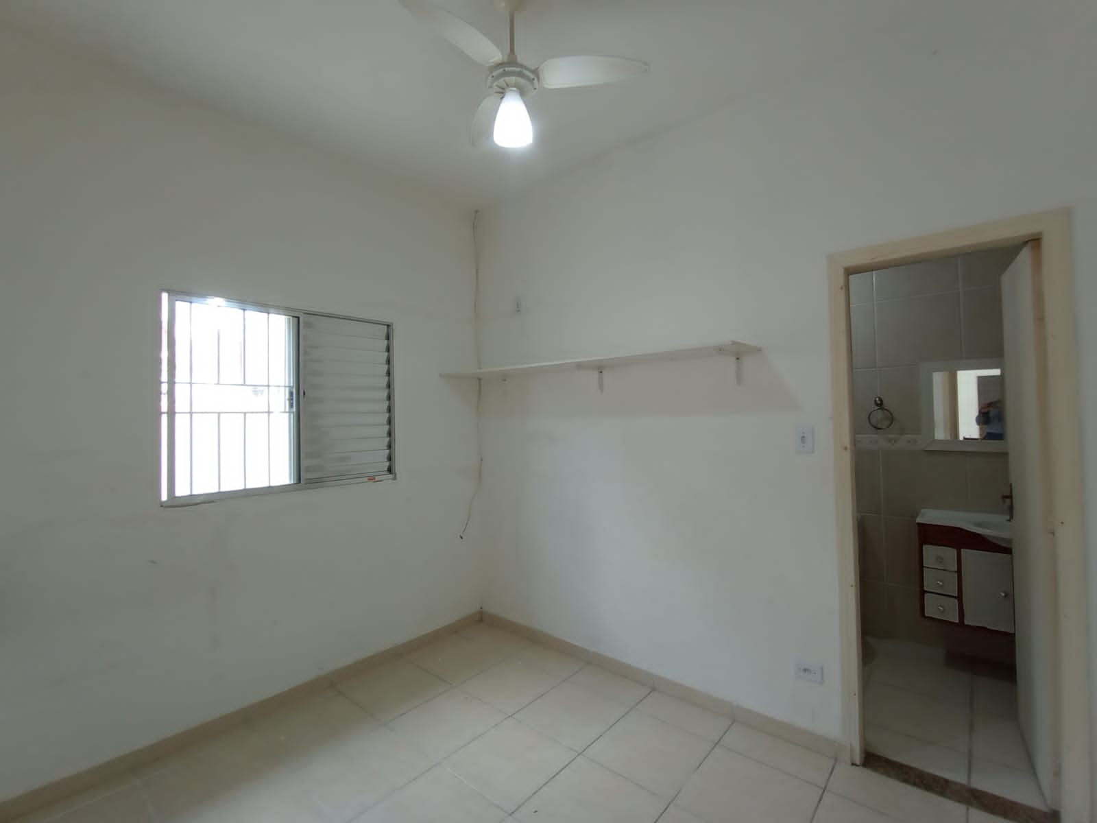 Casa para alugar com 2 quartos, 80m² - Foto 10