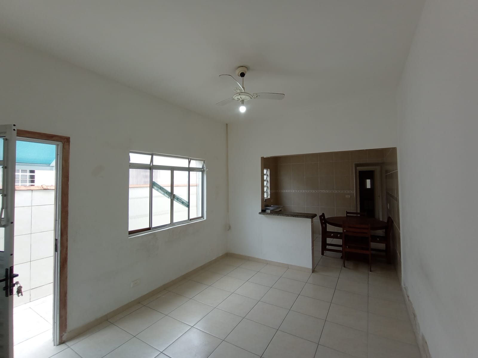 Casa para alugar com 2 quartos, 80m² - Foto 19