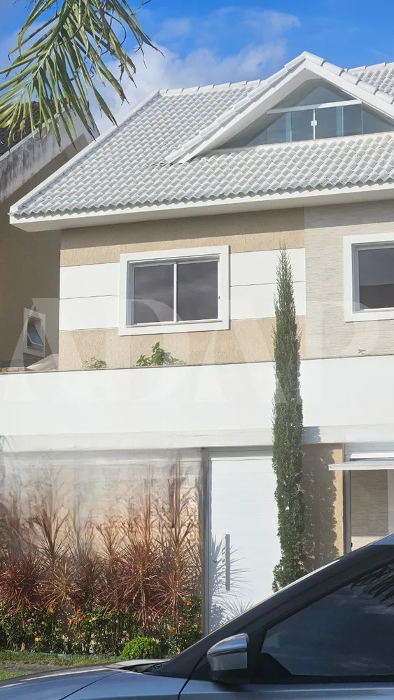 Casa, 5 quartos, 238 m² - Foto 2