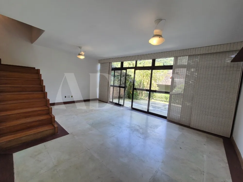 Casa, 4 quartos, 250 m² - Foto 4
