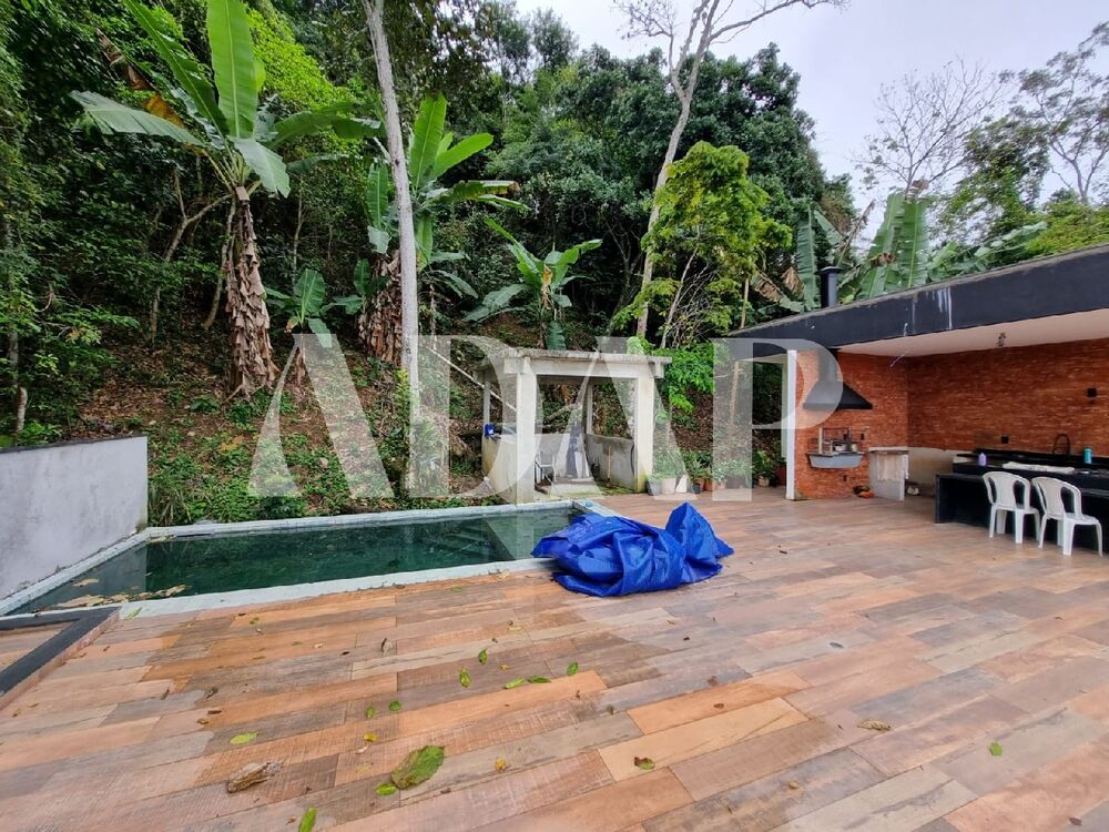Casa à venda e aluguel com 4 quartos, 530m² - Foto 5