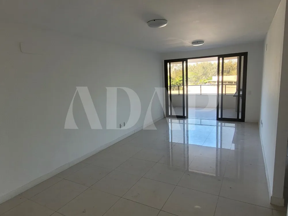 Apartamento, 3 quartos, 131 m² - Foto 2