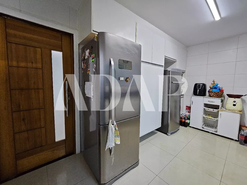 Casa, 4 quartos, 256 m² - Foto 8