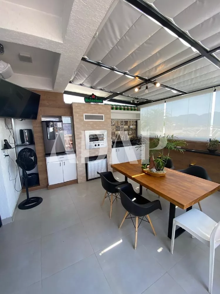 Cobertura, 3 quartos, 140 m² - Foto 2