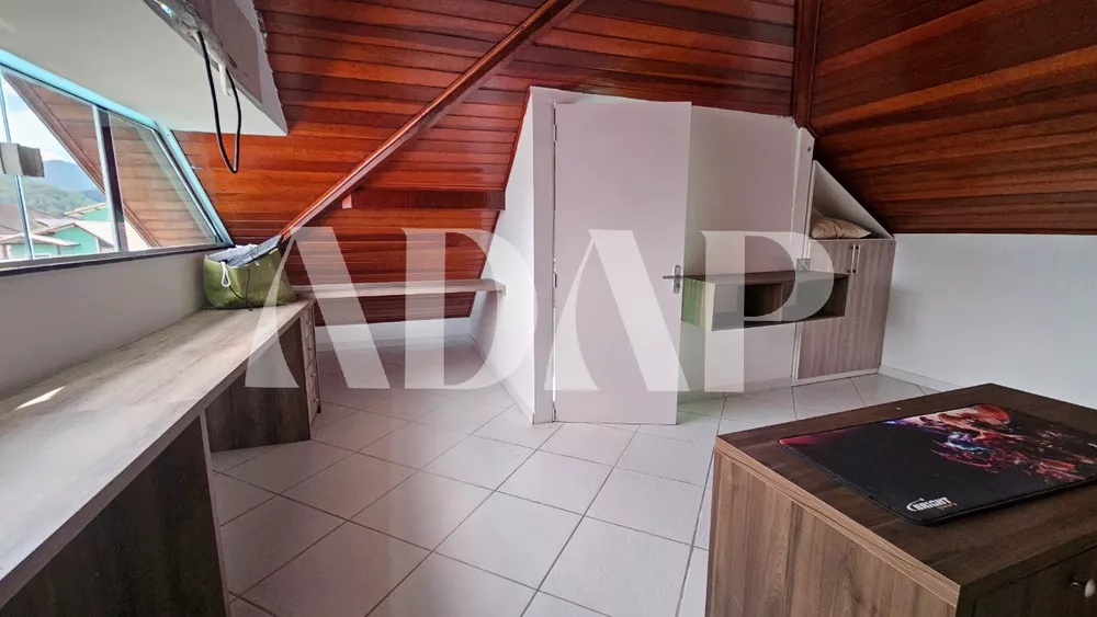Casa, 3 quartos, 220 m² - Foto 32