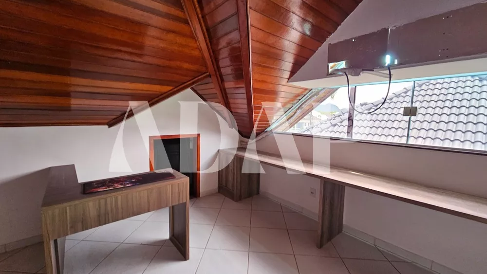 Casa, 3 quartos, 220 m² - Foto 35