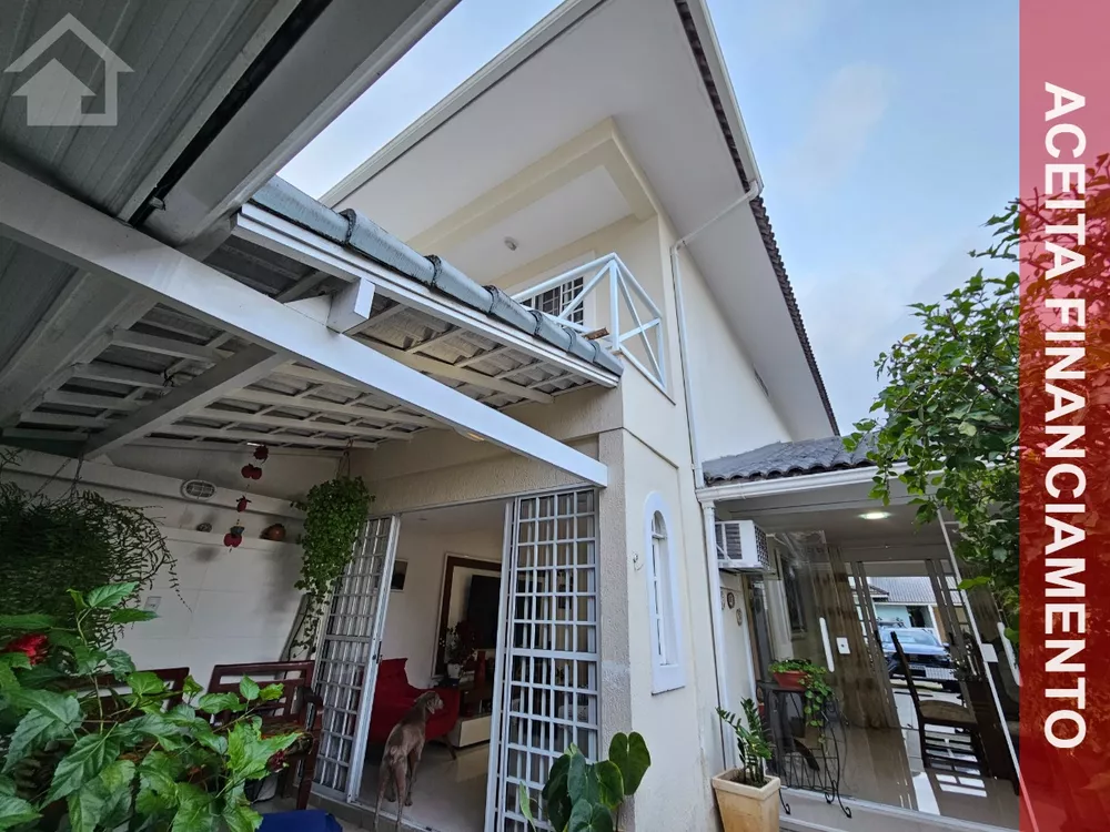 Casa, 3 quartos, 110 m² - Foto 1