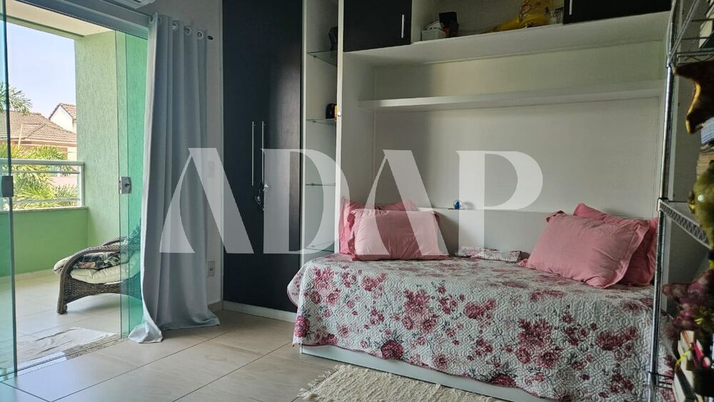 Casa, 3 quartos, 270 m² - Foto 1
