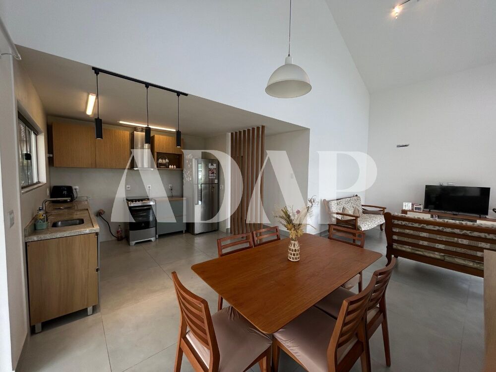 Casa à venda com 3 quartos, 389m² - Foto 2