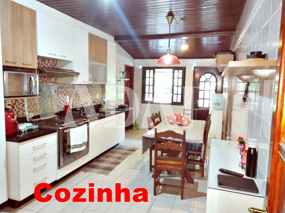 Casa, 3 quartos, 255 m² - Foto 3