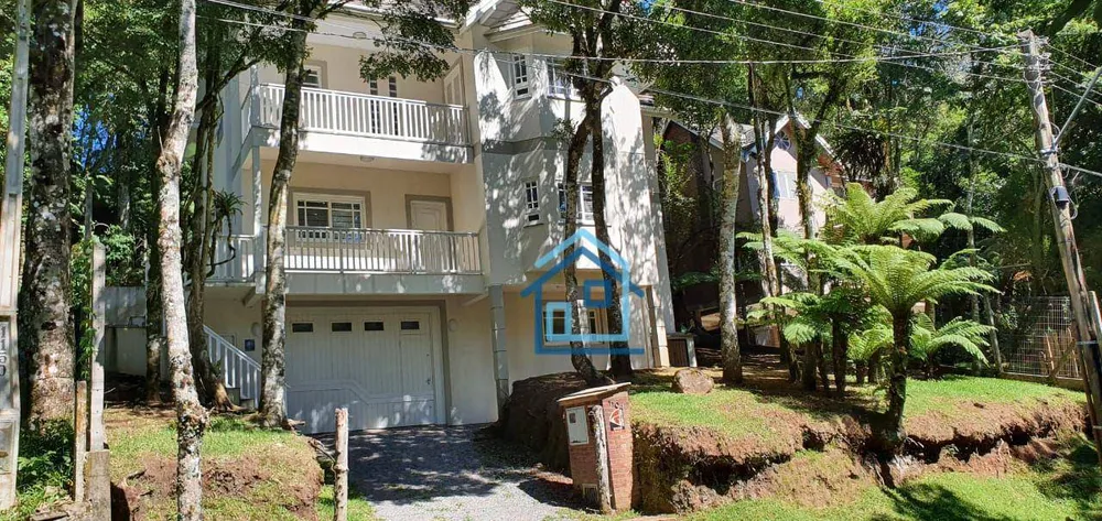 Casa, 3 quartos, 245 m² - Foto 1
