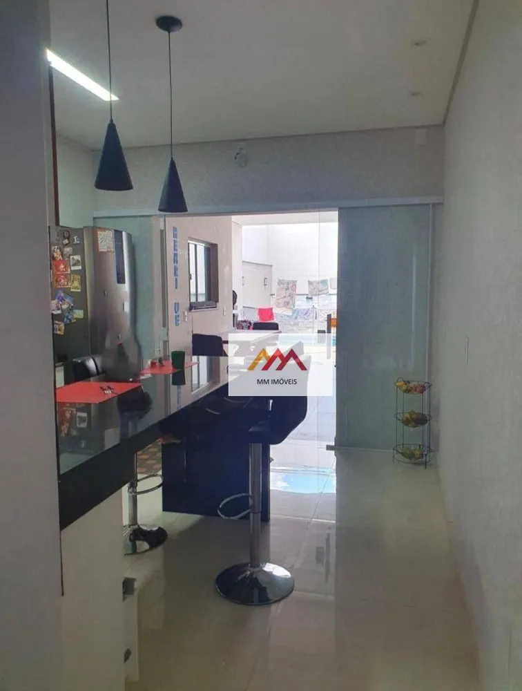 Casa, 4 quartos, 207 m² - Foto 3