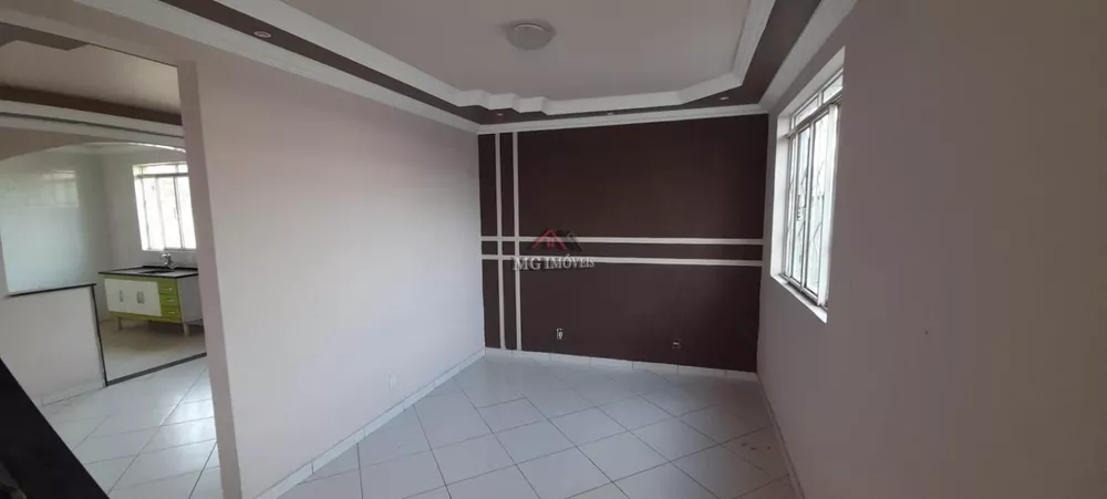 Casa à venda com 4 quartos, 360m² - Foto 2