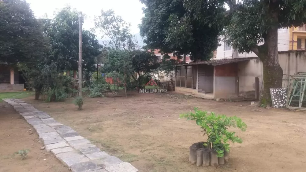 Fazenda à venda com 3 quartos, 2100m² - Foto 8