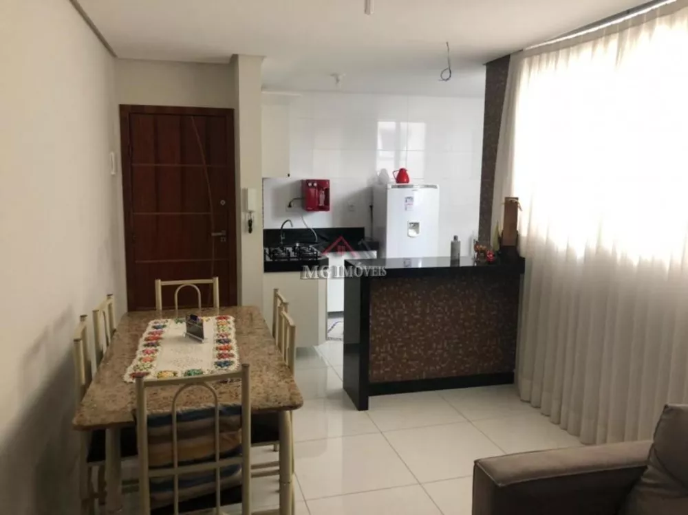 Apartamento à venda com 2 quartos, 75m² - Foto 2