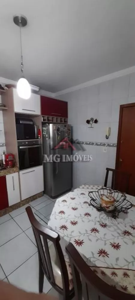 Apartamento à venda com 2 quartos, 80m² - Foto 3