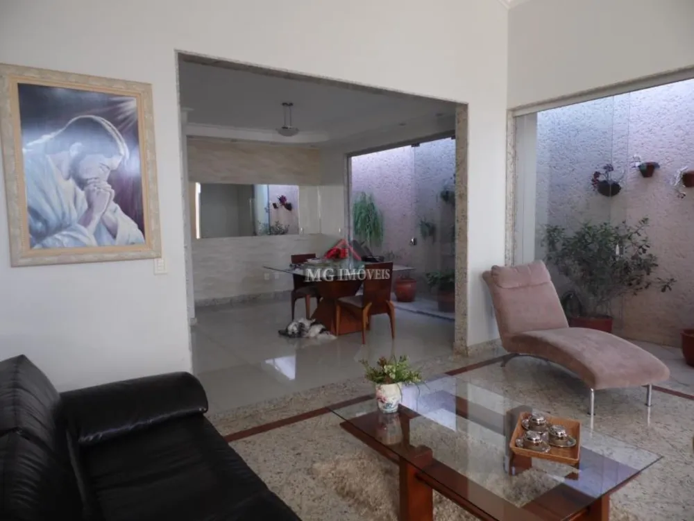 Casa, 3 quartos, 360 m² - Foto 8