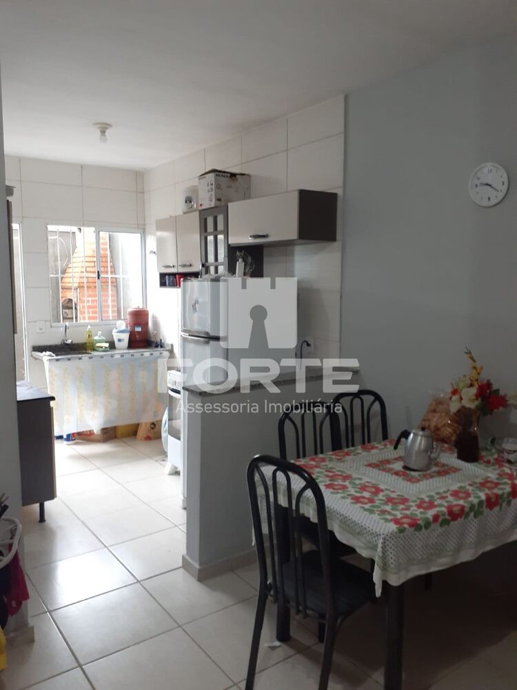 Casa, 2 quartos, 54 m² - Foto 1