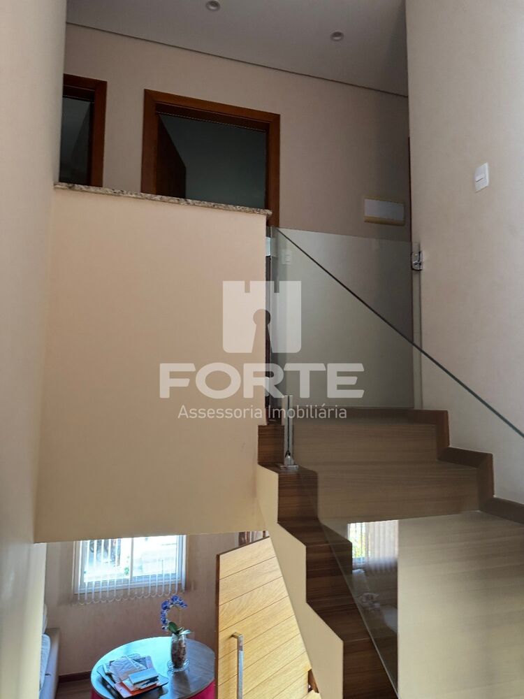 Casa, 3 quartos, 199 m² - Foto 3