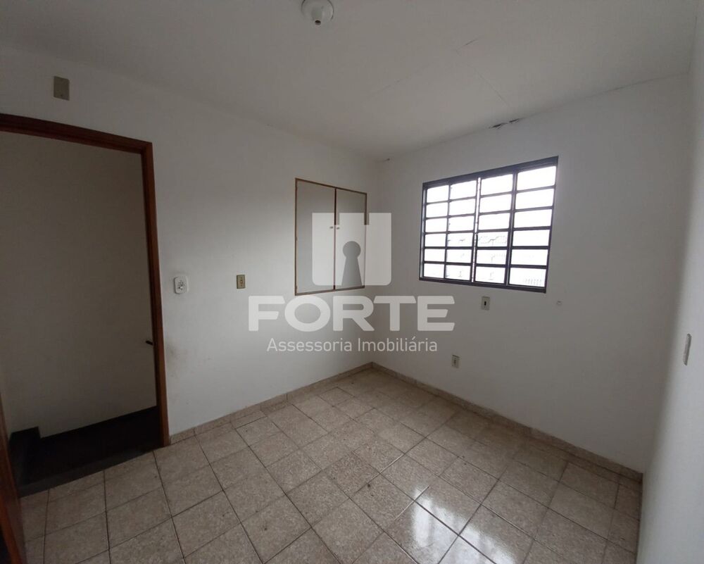 Casa, 3 quartos, 300 m² - Foto 3