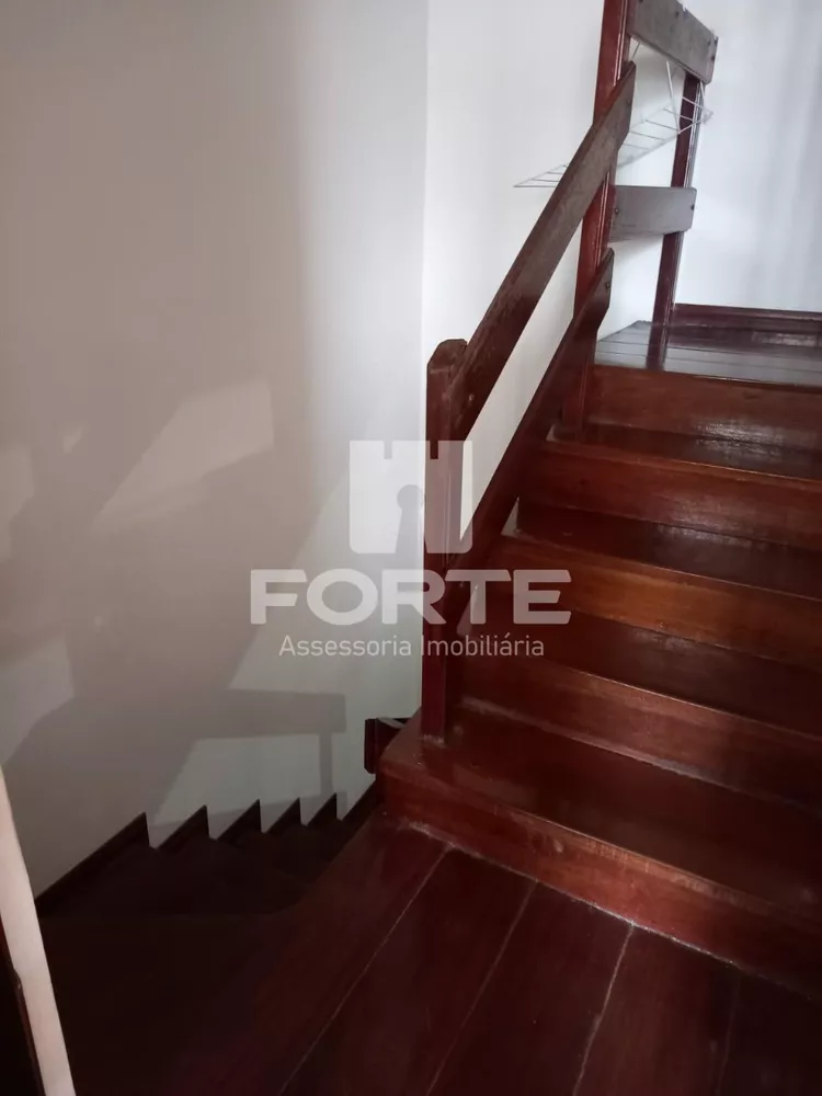Casa, 3 quartos, 131 m² - Foto 2