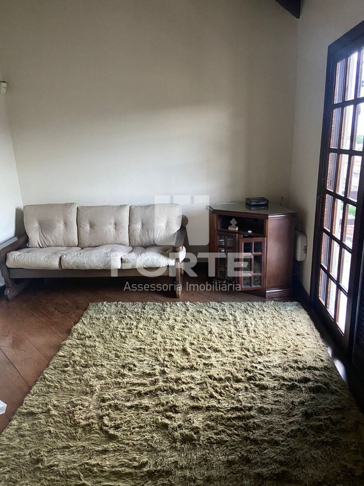 Casa, 3 quartos, 208 m² - Foto 1