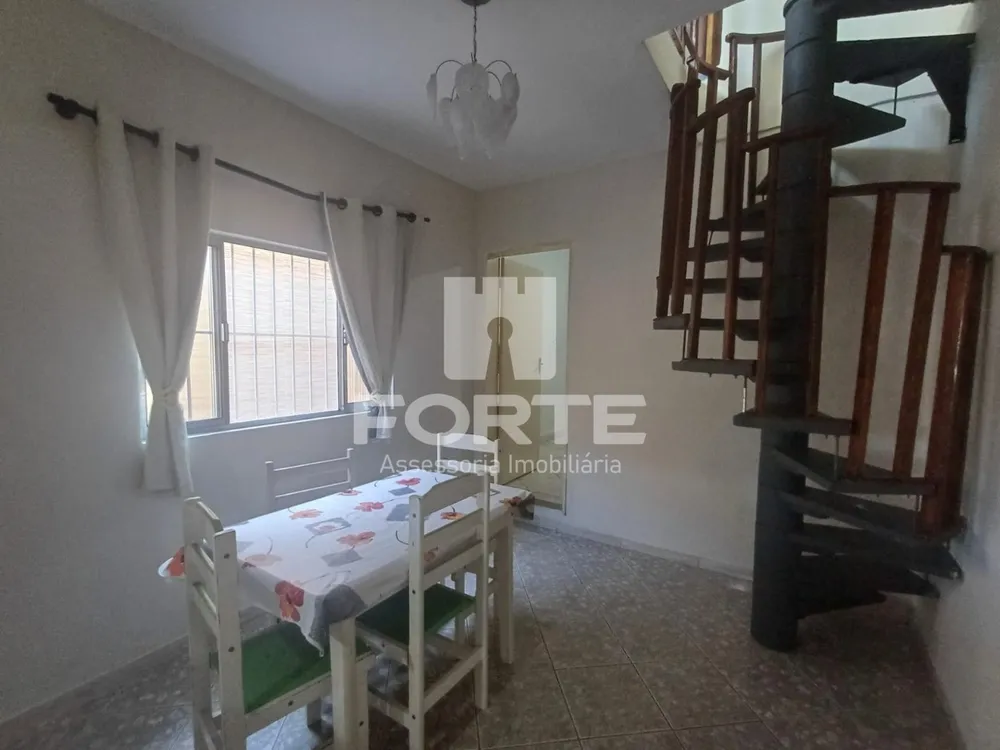 Casa, 3 quartos, 210 m² - Foto 3