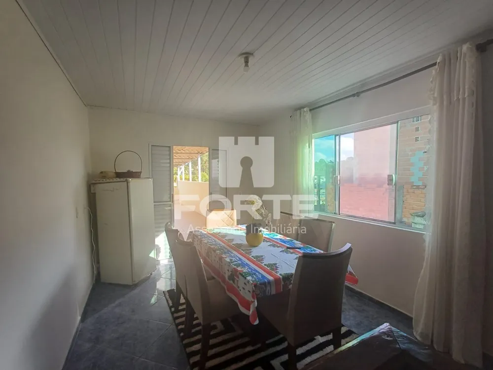 Casa, 3 quartos, 210 m² - Foto 2