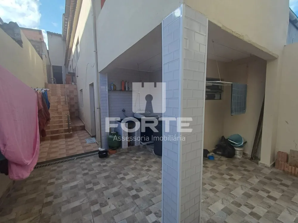 Casa, 3 quartos, 210 m² - Foto 1