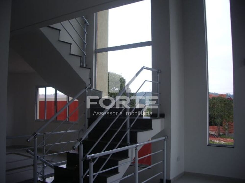 Casa, 3 quartos, 285 m² - Foto 1