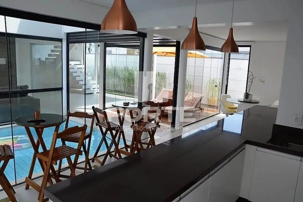 Casa, 3 quartos, 260 m² - Foto 2