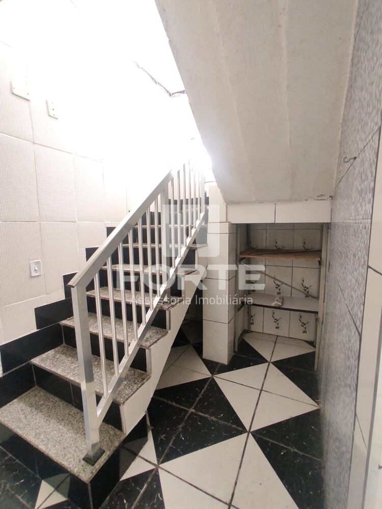 Casa, 5 quartos, 250 m² - Foto 2