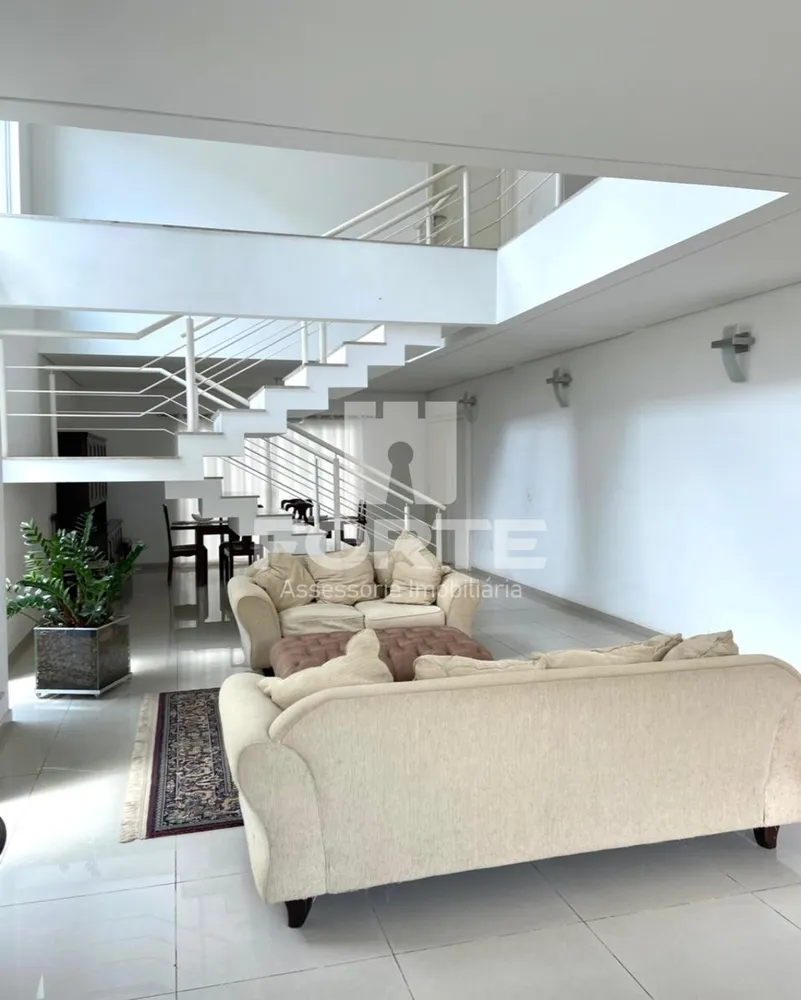 Casa, 4 quartos, 348 m² - Foto 2