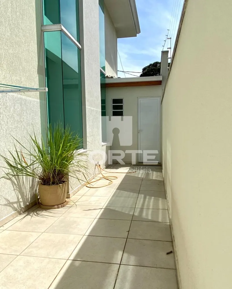 Casa, 4 quartos, 348 m² - Foto 4