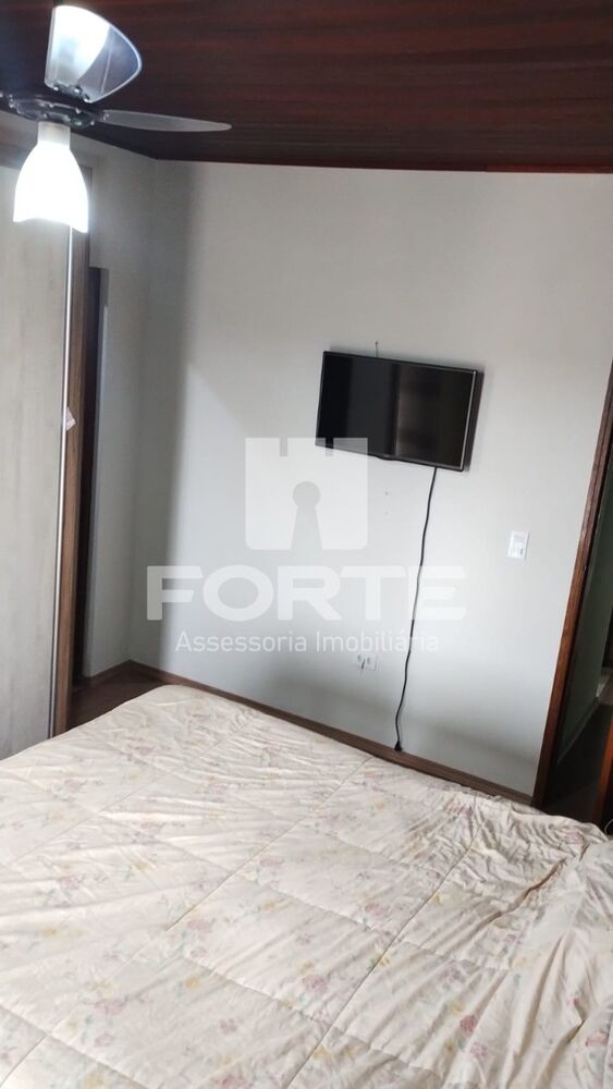 Casa, 3 quartos, 206 m² - Foto 2