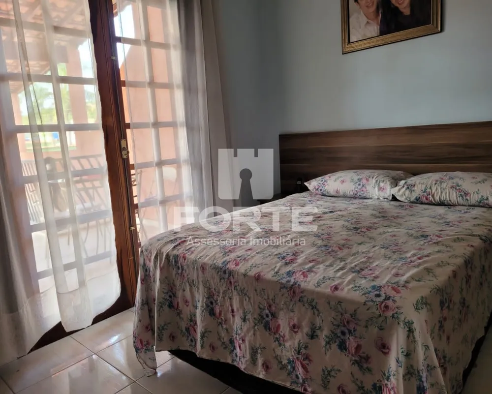 Casa, 3 quartos, 191 m² - Foto 2