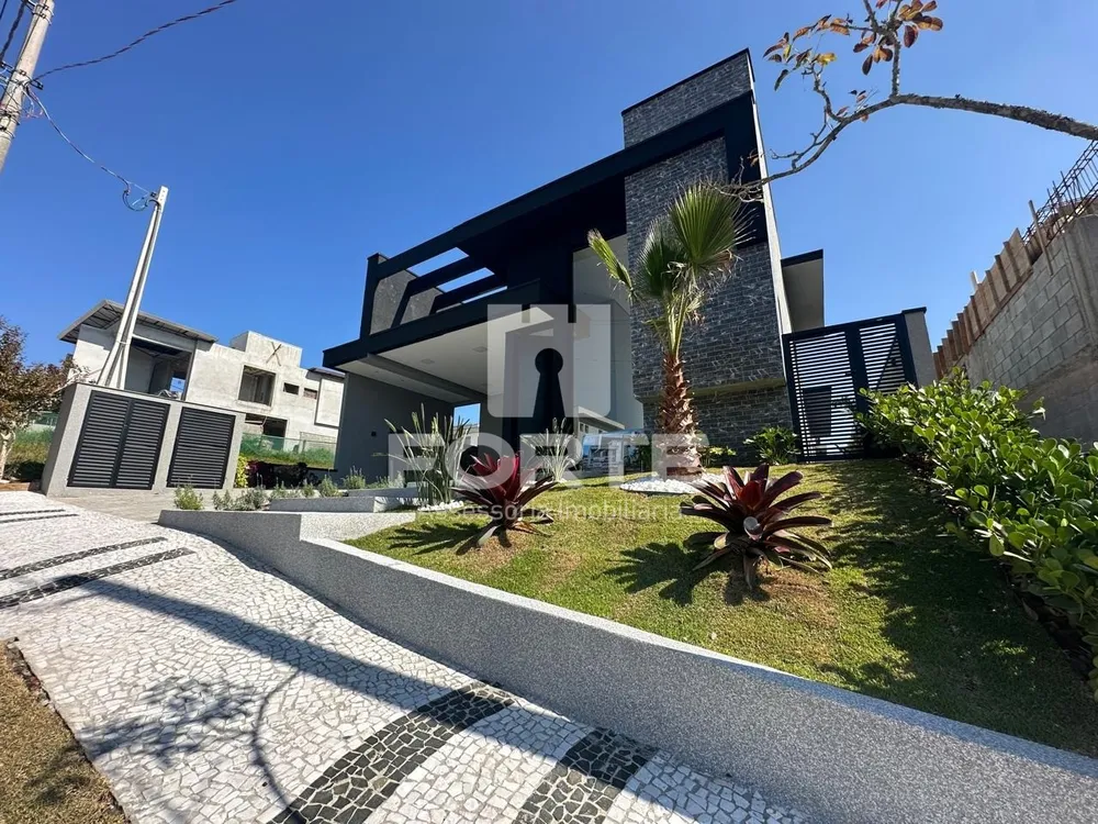 Casa, 4 quartos, 8 m² - Foto 1