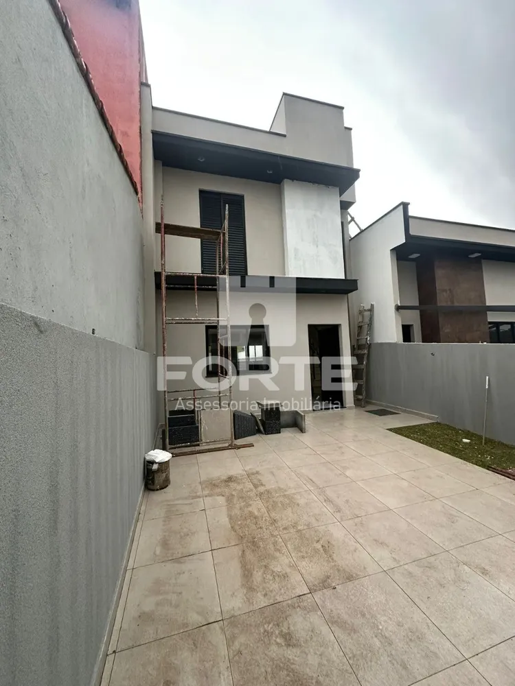 Casa, 3 quartos, 159 m² - Foto 1