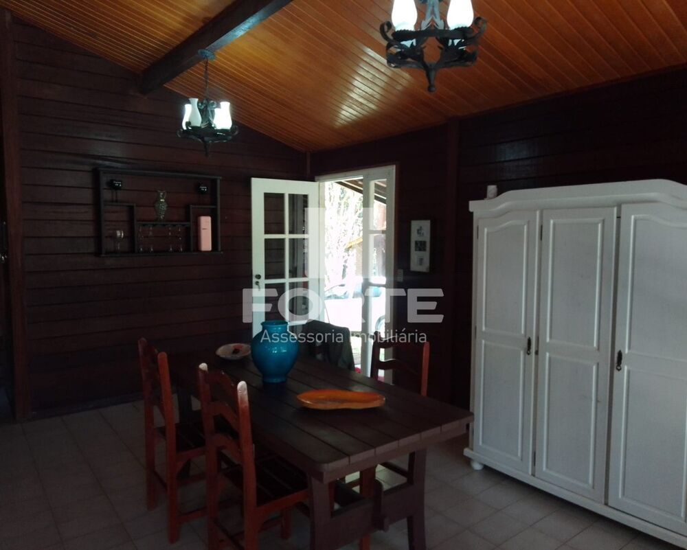 Chácara, 3 quartos, 10000 m² - Foto 1