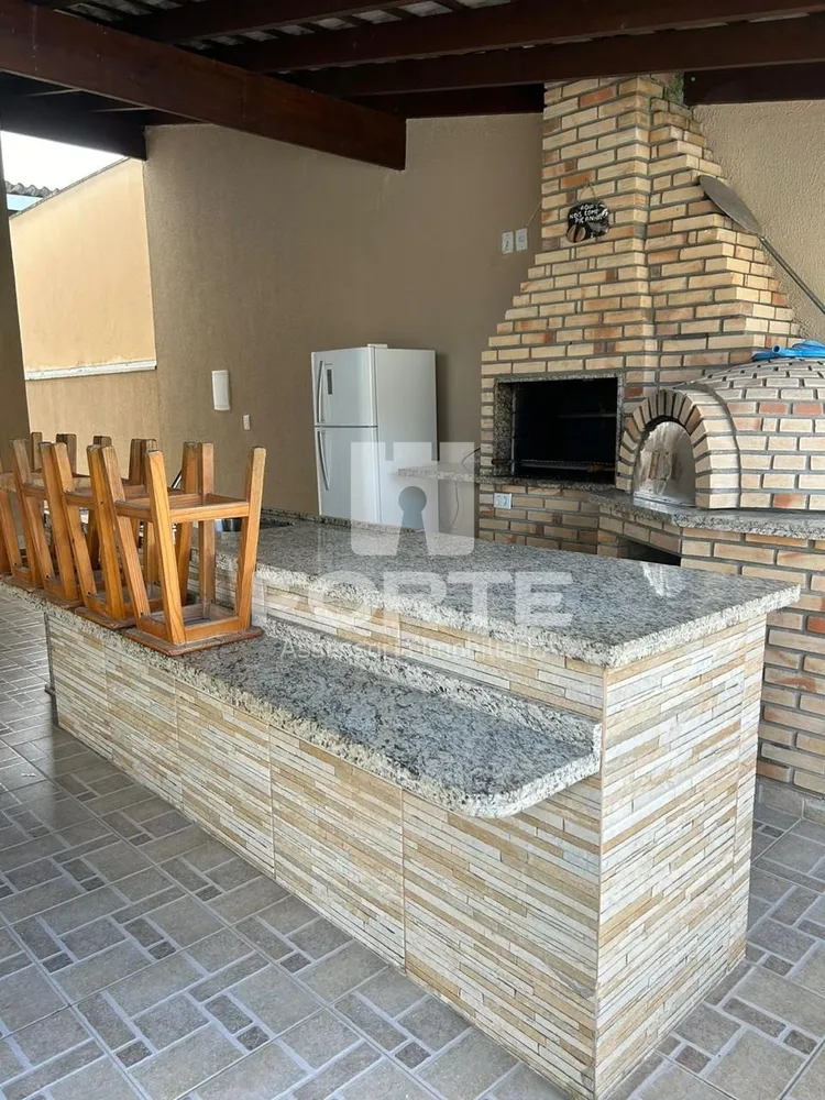Casa, 3 quartos, 231 m² - Foto 2