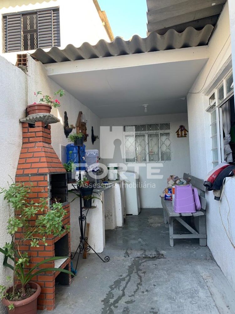 Casa, 3 quartos, 220 m² - Foto 1