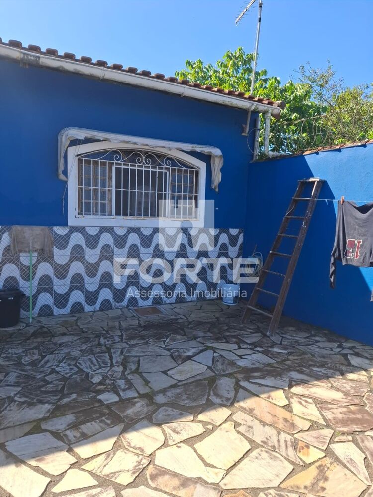 Casa à venda com 2 quartos, 100m² - Foto 4
