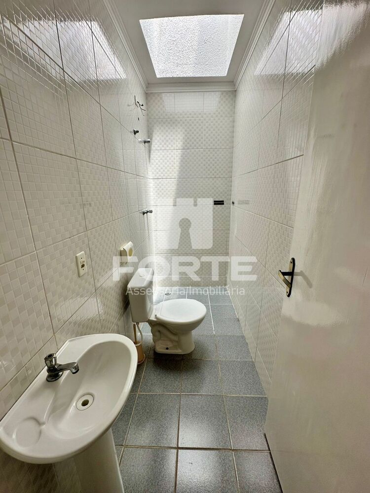 Casa, 2 quartos, 1000 m² - Foto 2