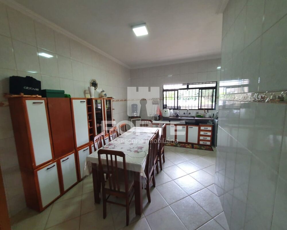 Casa, 3 quartos, 242 m² - Foto 12