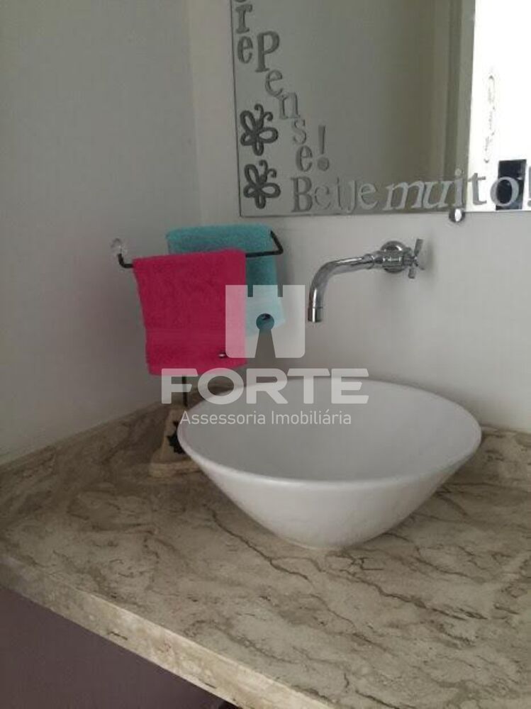 Casa, 3 quartos, 240 m² - Foto 3
